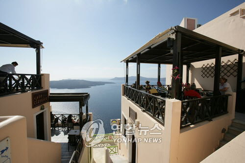 그리스 산토리니 섬의 피라